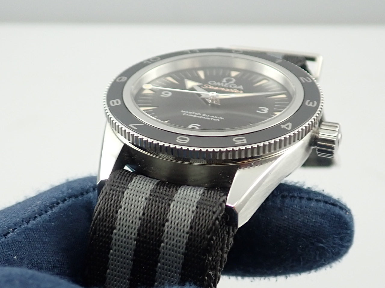 omega Seamaster 300 Specter Limited Edition Reference 233.32.41.21.01.001