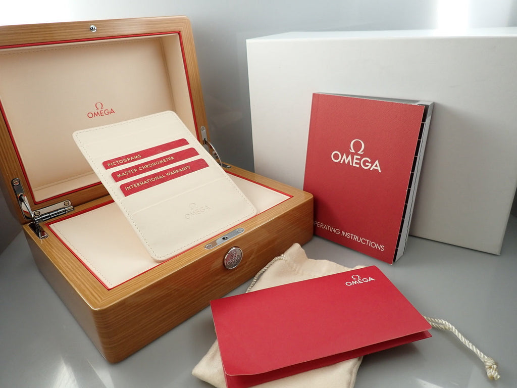 omega Seamaster Aqua Terra GMT Worldtimer Reference 220.53.43.22.02.001