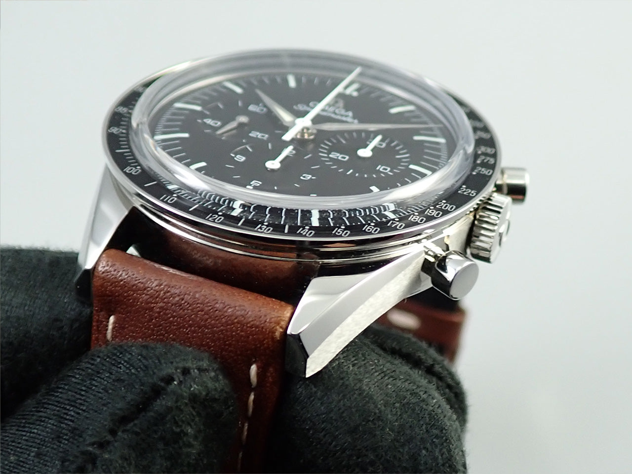 omega Speedmaster Moonwatch Omega in Space Reference 311.32.40.30.01.001