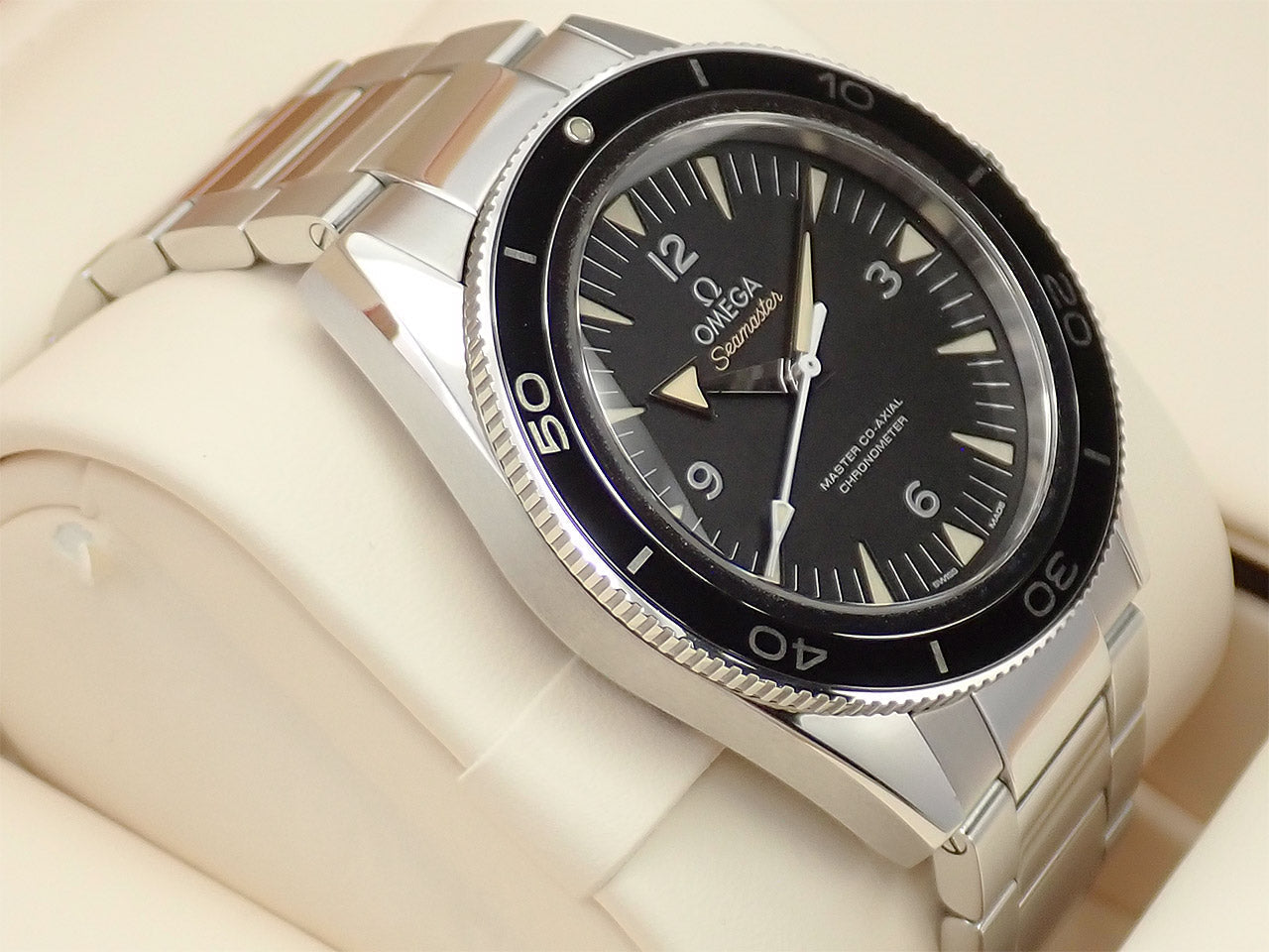 omega Seamaster 300 Reference 233.30.41.21.01.001