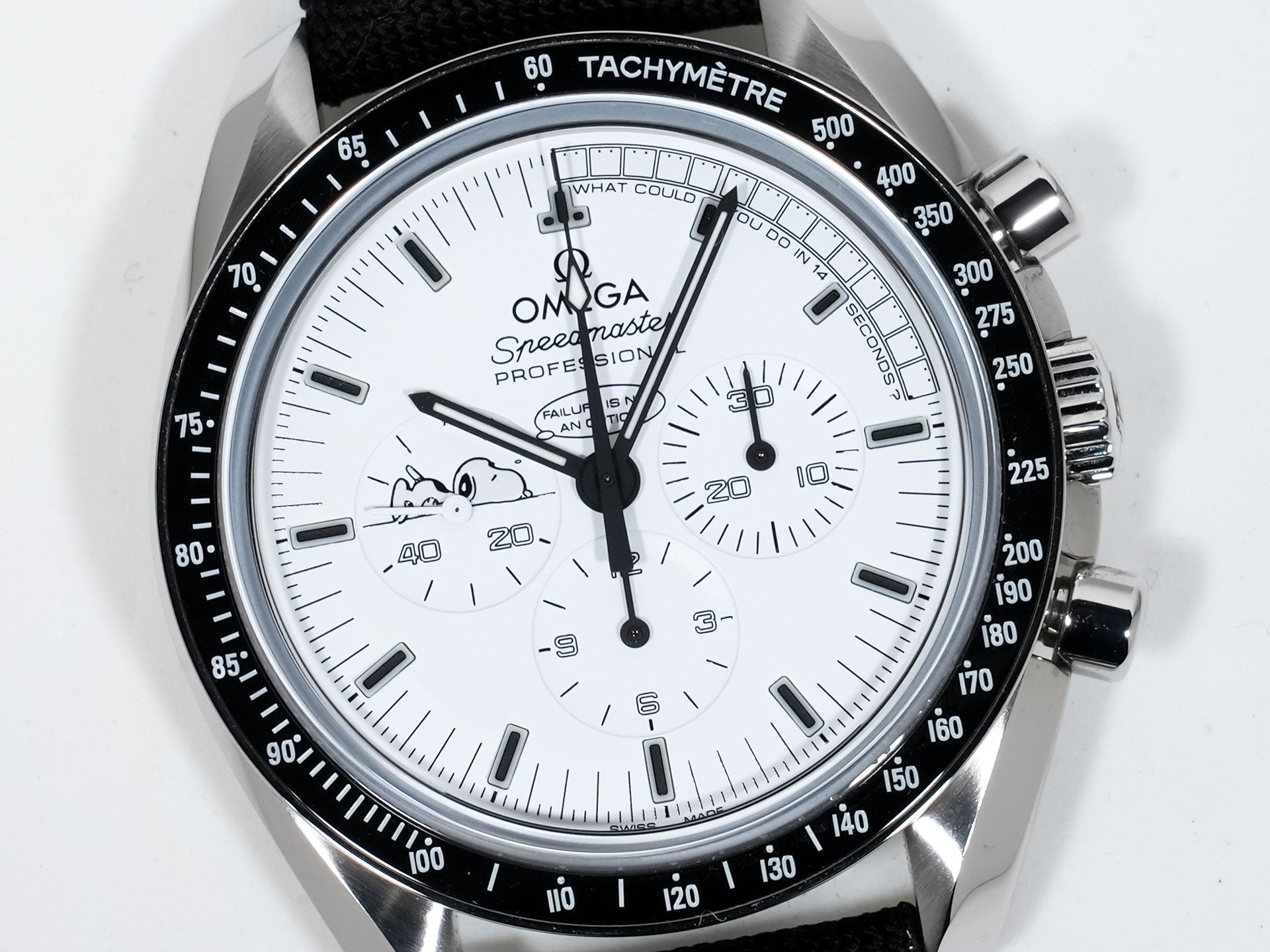 omega Speedmaster Snoopy Reference 311.32.42.30.04.003
