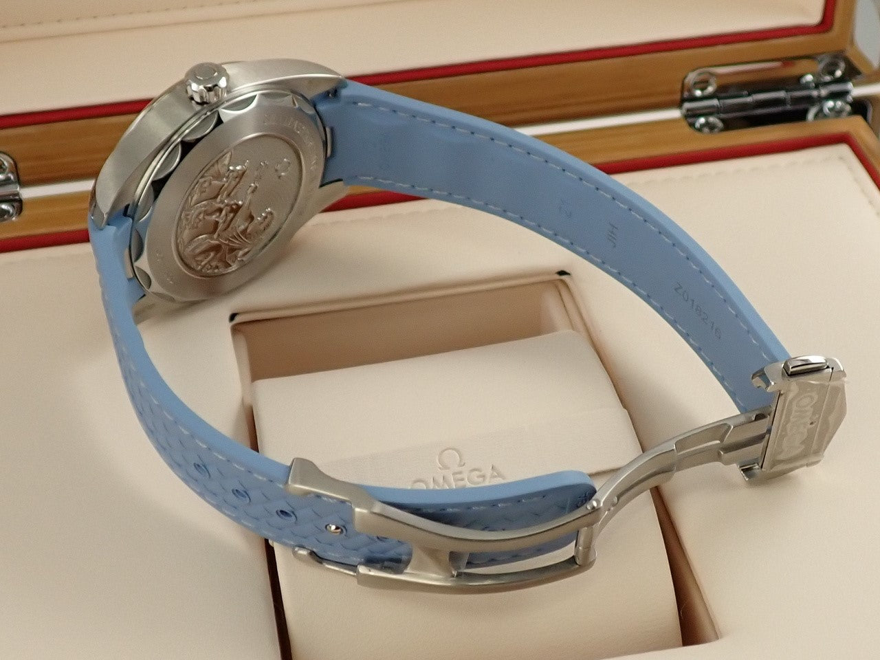 omega Seamaster Aqua Terra GMT Worldtimer Reference 220.12.43.22.03.002