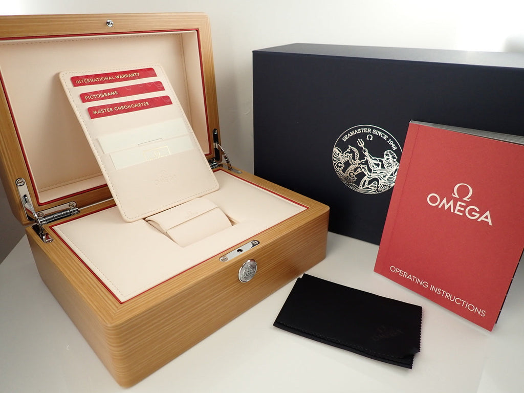 omega Seamaster Aqua Terra GMT Worldtimer Reference 220.12.43.22.03.002