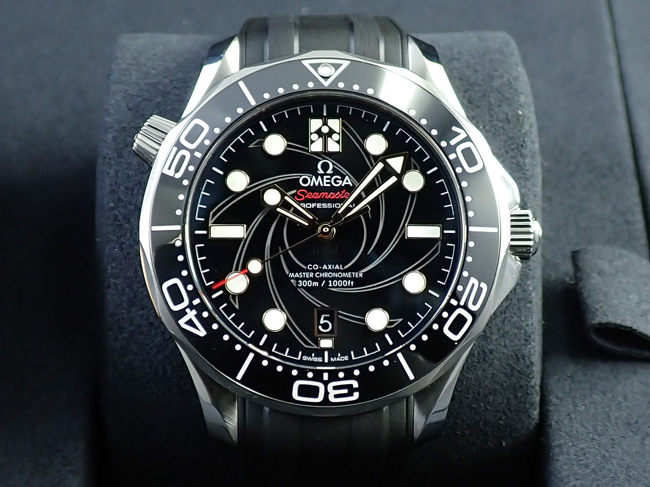 omega Seamaster 007 Reference 210.22.42.20.01.004