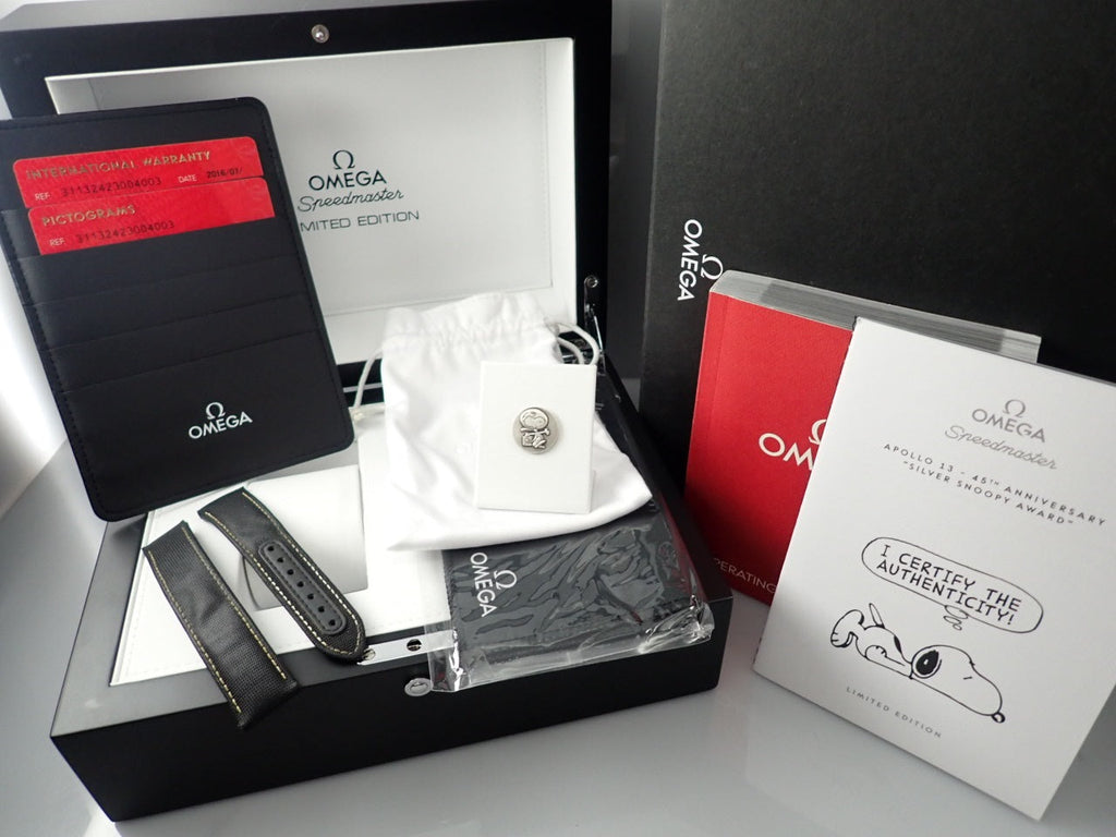 omega Speedmaster Professional Silver Snoopy Award Apollo 13 45th Anniversary Reference 311.32.42.30.04.003