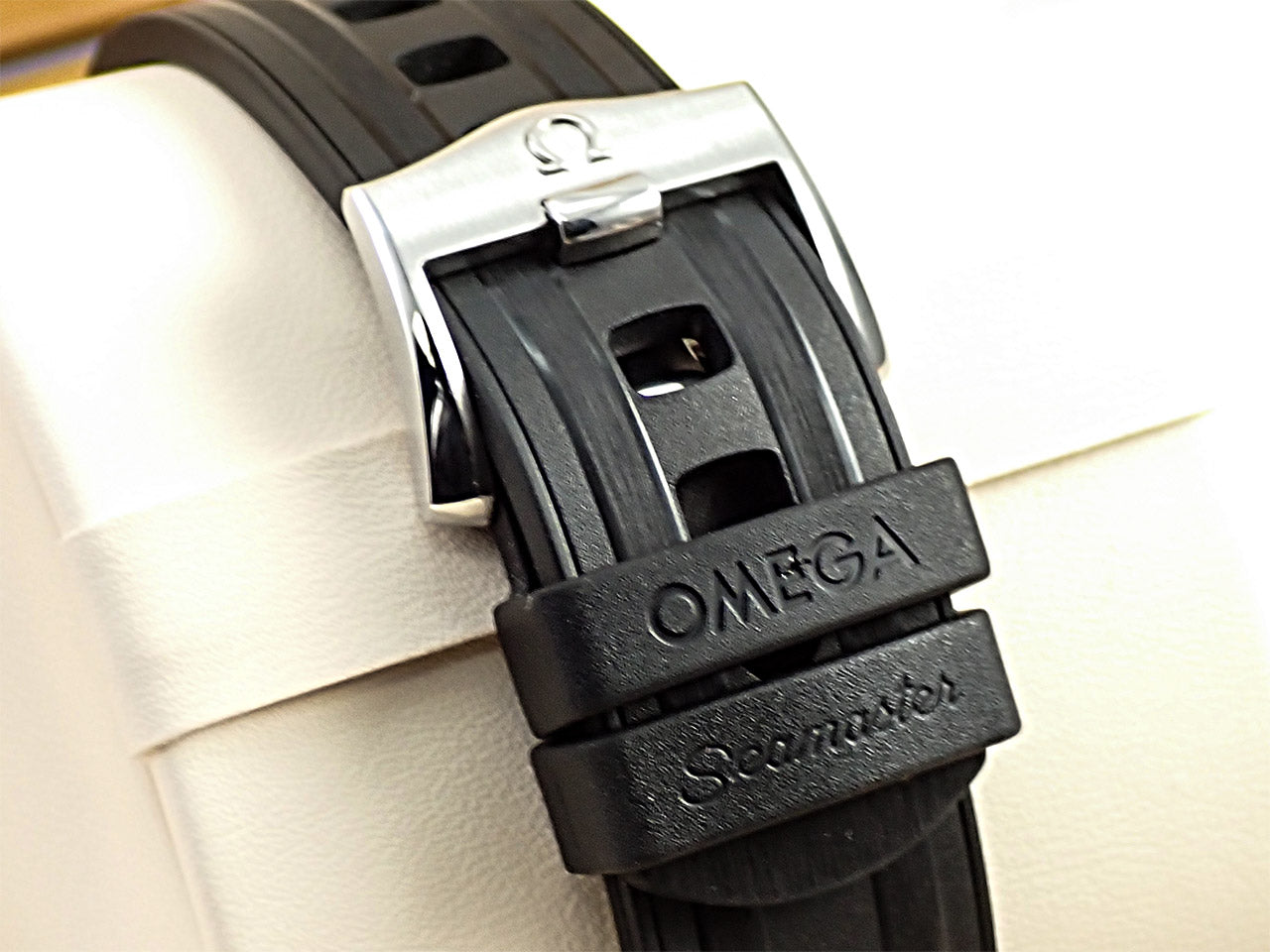 omega Seamaster Diver 300M Co-Axial Master Chronometer 42MM Reference 210.32.42.20.01.001