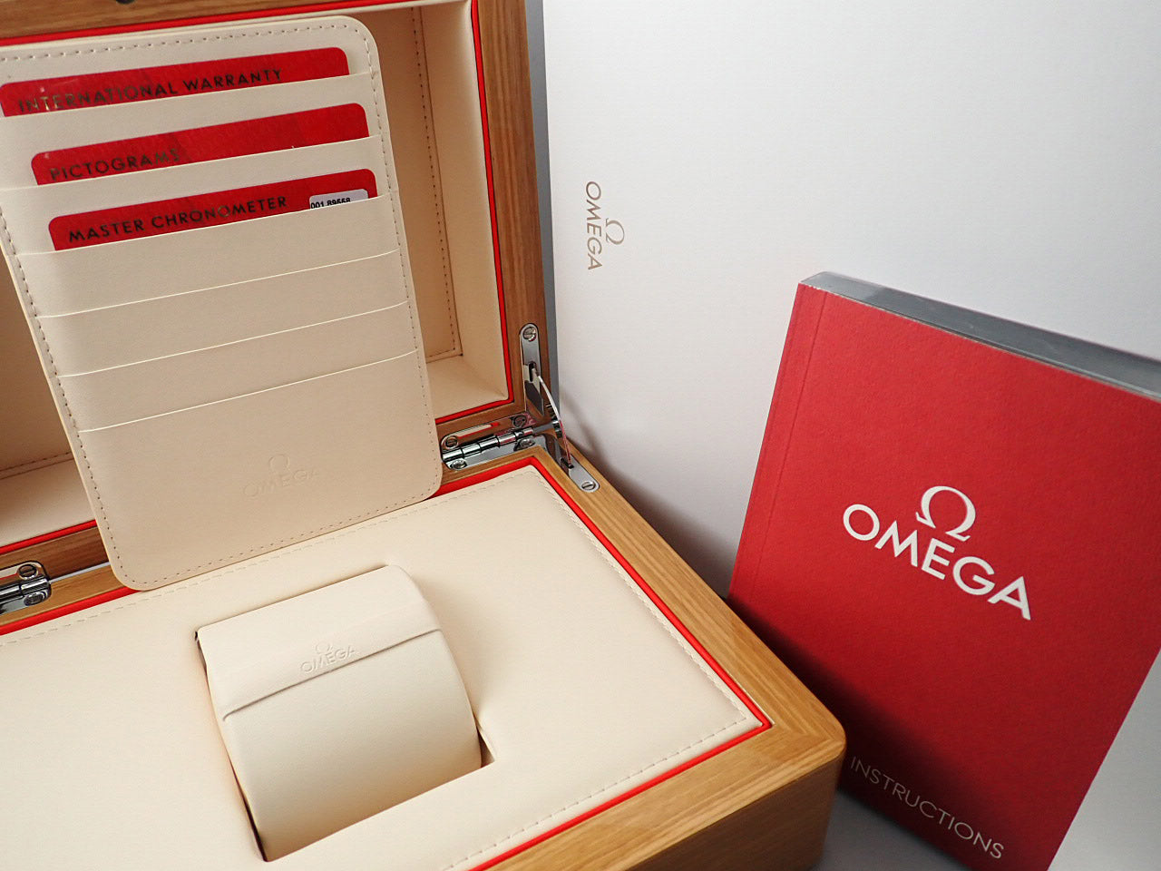 omega Seamaster Diver 300M Co-Axial Master Chronometer 42MM Reference 210.22.42.20.01.002