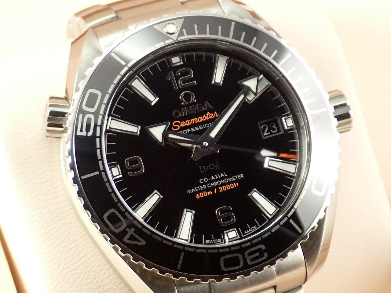 omega Seamaster Planet Ocean Reference 215.30.40.20.01.001