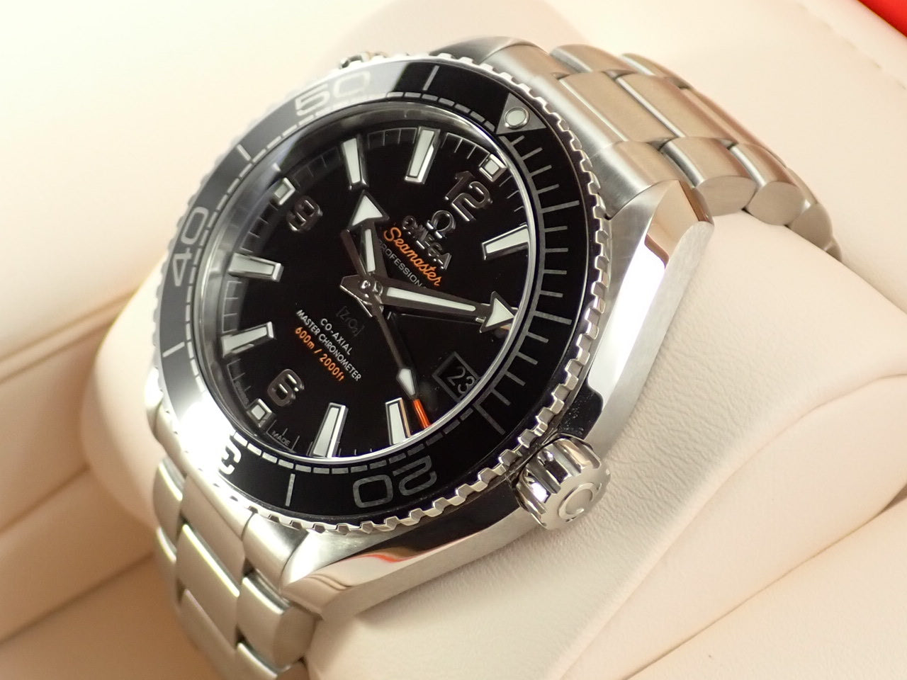 omega Seamaster Planet Ocean Reference 215.30.40.20.01.001
