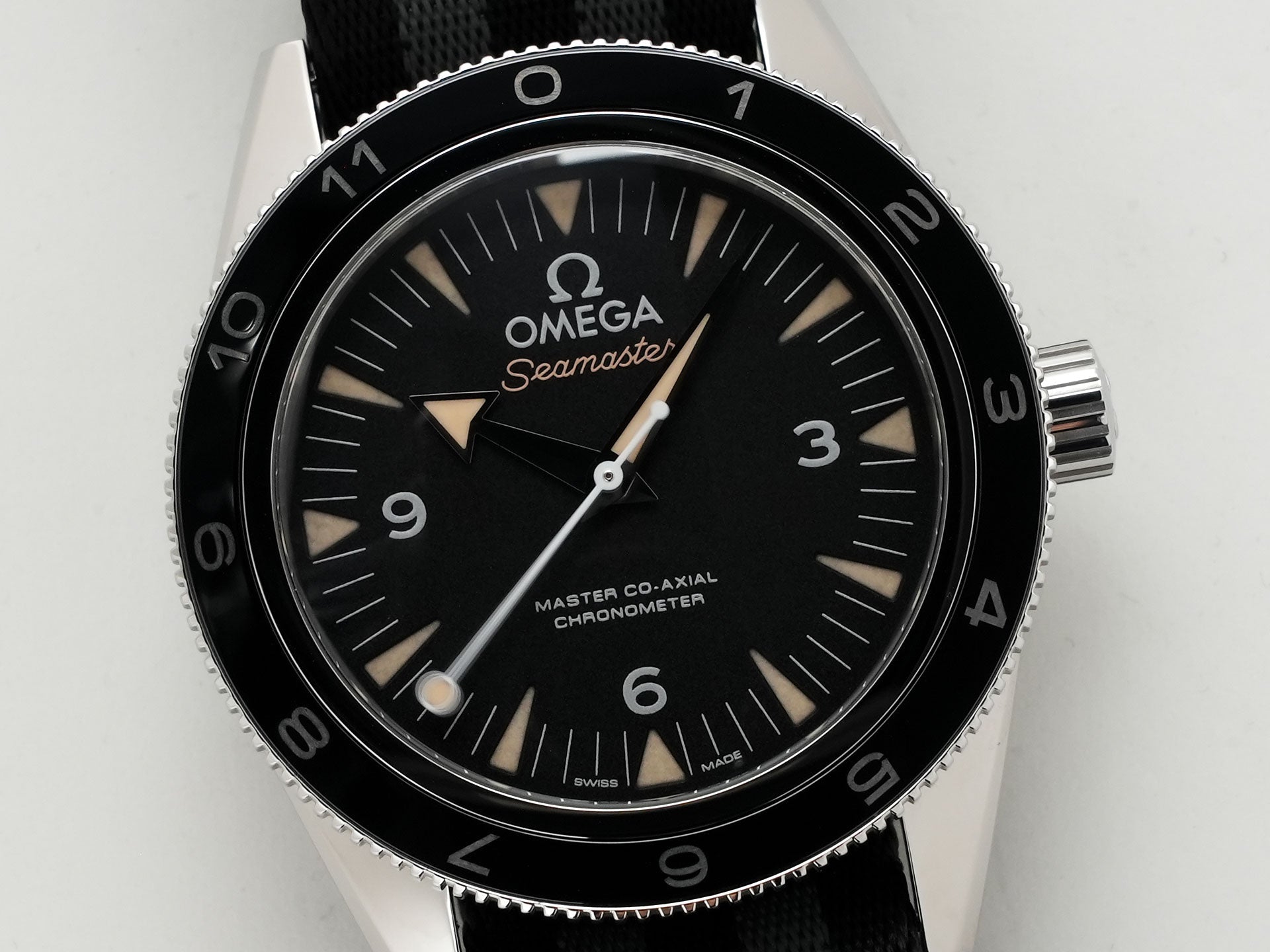 omega Seamaster 300 Spectre Reference 233.32.41.21.01.001