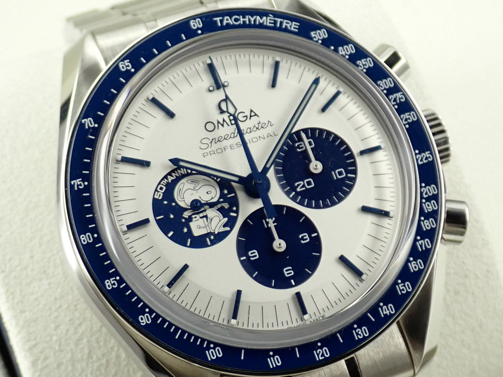 omega Speedmaster Silver Snoopy Award Apollo 13 50th Anniversary Reference 310.32.42.50.02.001