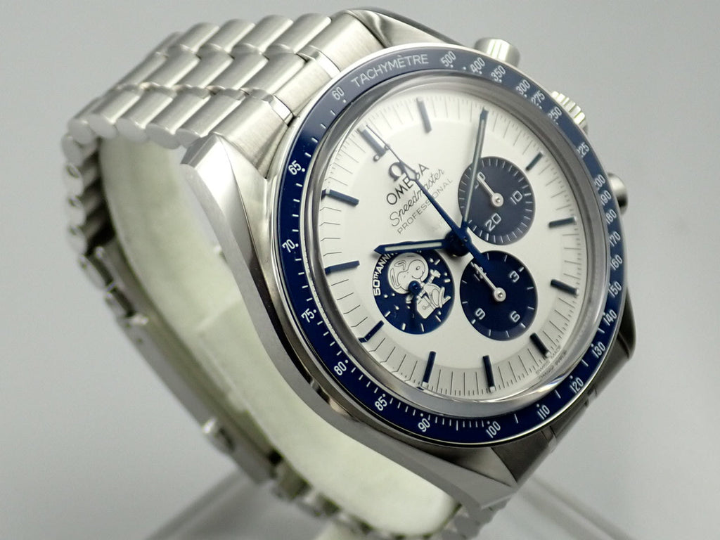omega Speedmaster Silver Snoopy Award Apollo 13 50th Anniversary Reference 310.32.42.50.02.001