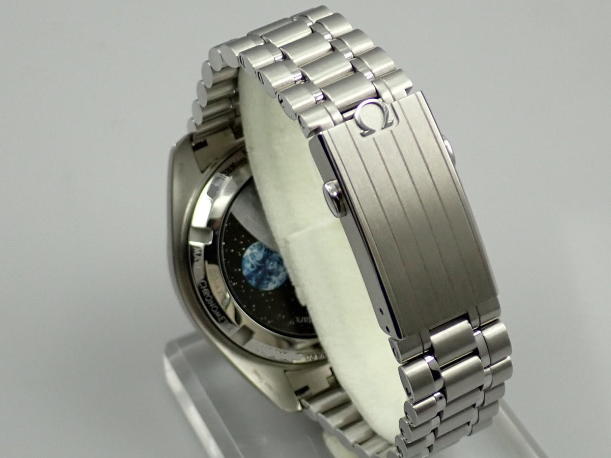 omega Speedmaster Silver Snoopy Award Apollo 13 50th Anniversary Reference 310.32.42.50.02.001