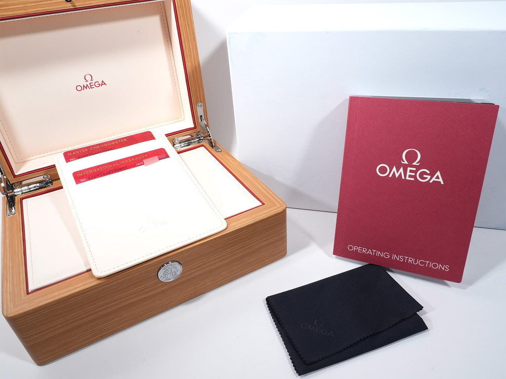 omega Speedmaster Dark Side of the Moon Chronograph 44.25 mm Reference 310.92.44.51.01.001