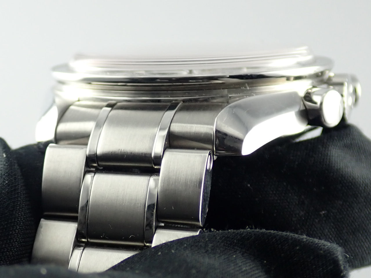 omega Speedmaster Tokyo 2020 Reference 522.30.42.30.04.001