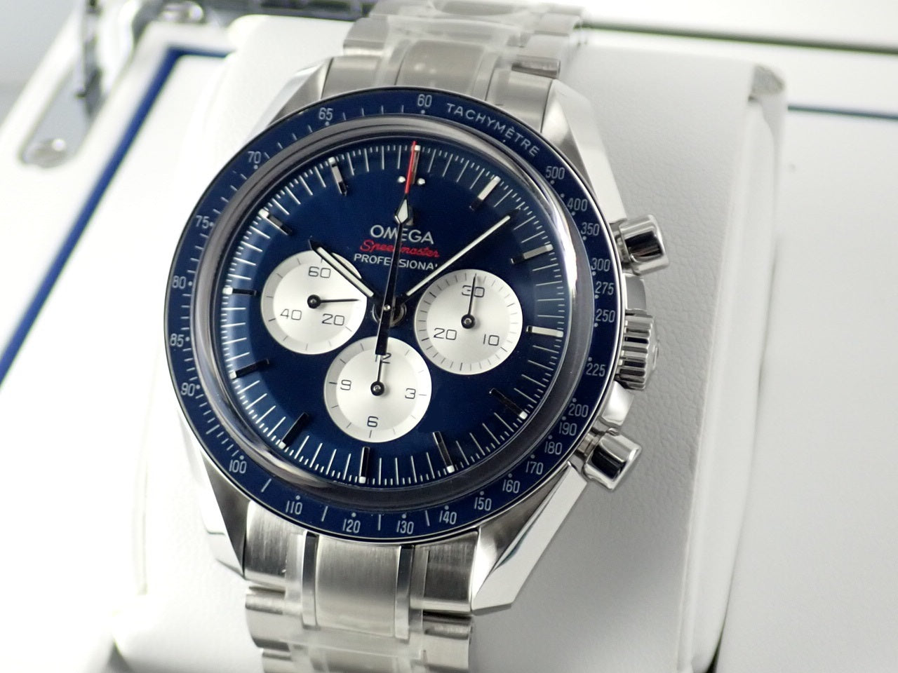 omega Speedmaster Chronograph Reference 522.30.42.30.03.001