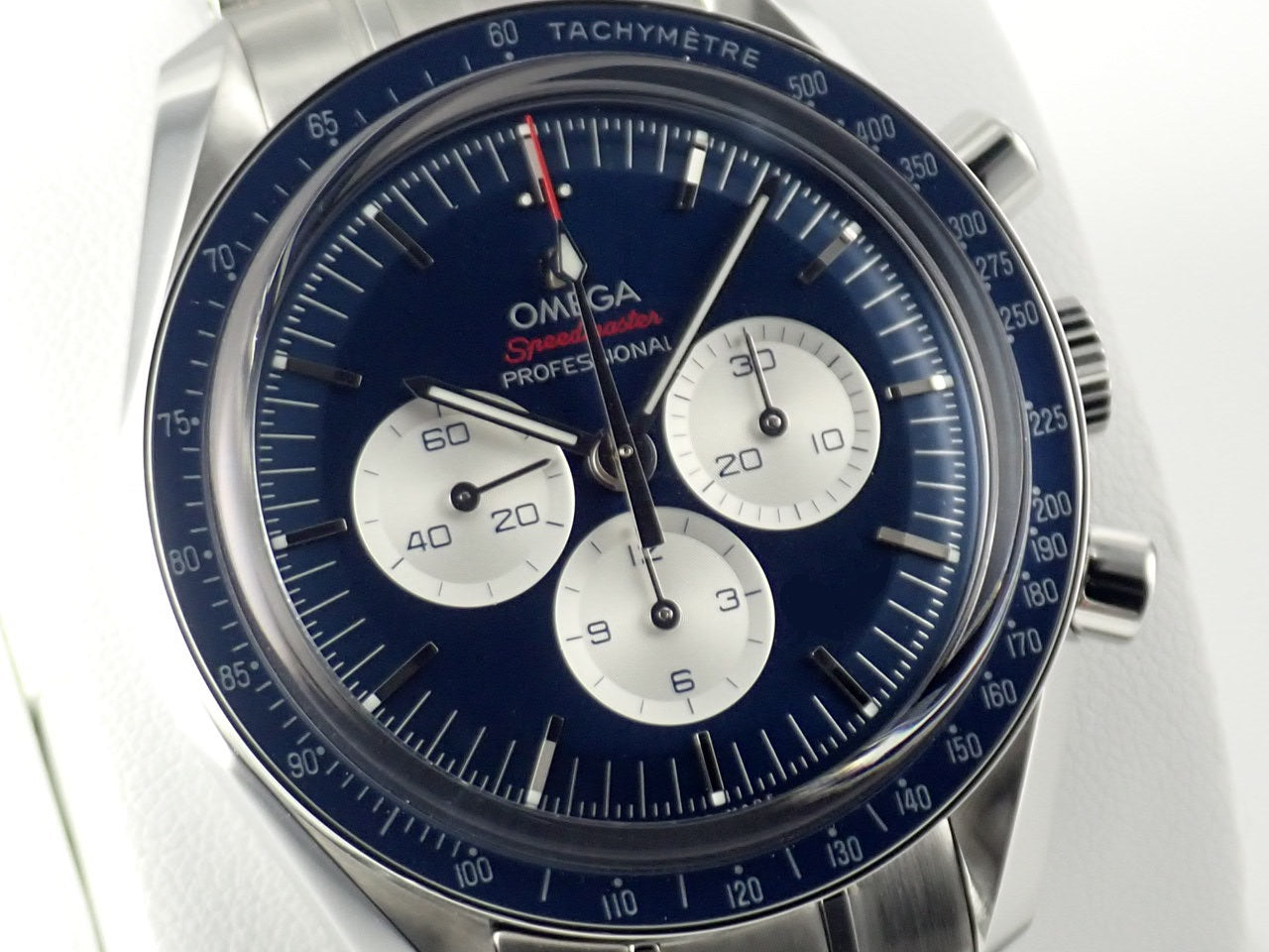 omega Speedmaster Chronograph Reference 522.30.42.30.03.001