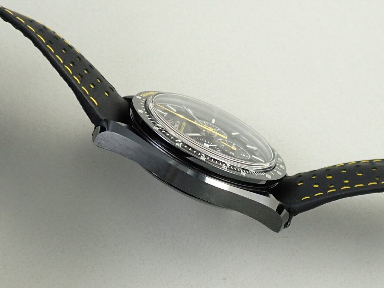 omega Speedmaster Moonwatch Dark Side of the Moon Apollo 8 Reference 311.92.44.30.01.001