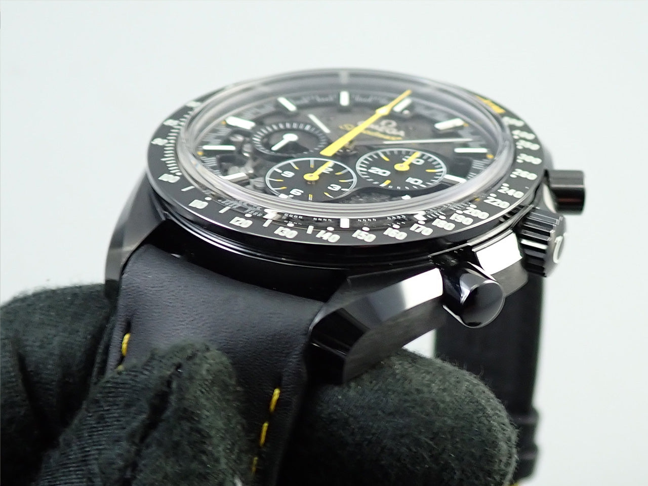 omega Speedmaster Moonwatch Dark Side of the Moon Apollo 8 Reference 311.92.44.30.01.001