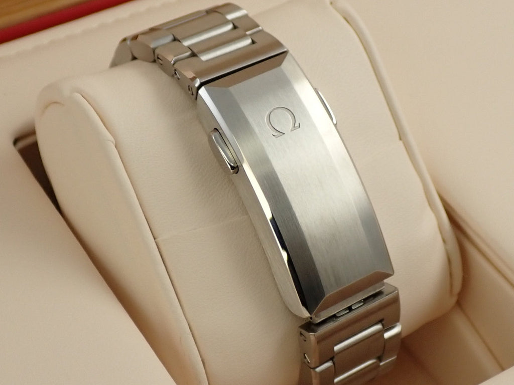 omega Seamaster Planet Ocean 6000M Ultra Deep Reference 215.30.46.21.03.002