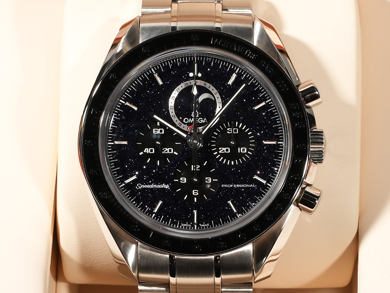 omega Speedmaster Moonwatch Professional Moonphase Reference 311.30.44.32.01.001
