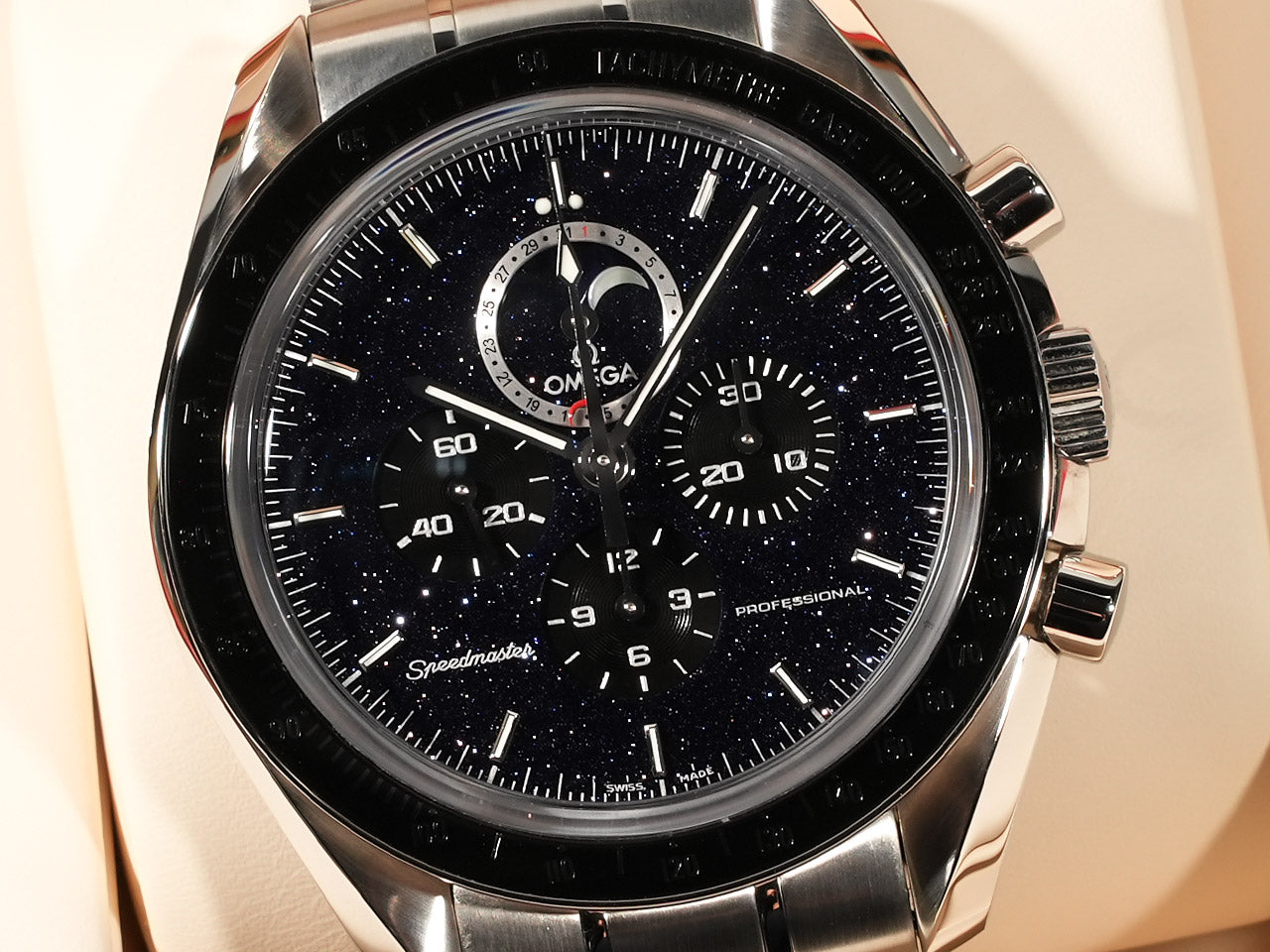 omega Speedmaster Moonwatch Professional Moonphase Reference 311.30.44.32.01.001